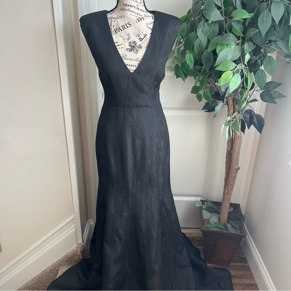Halston Heritage Evening Sleeveless Jacquard Metallic Trumpet Gown Black Sz 8 - Picture 2 of 16